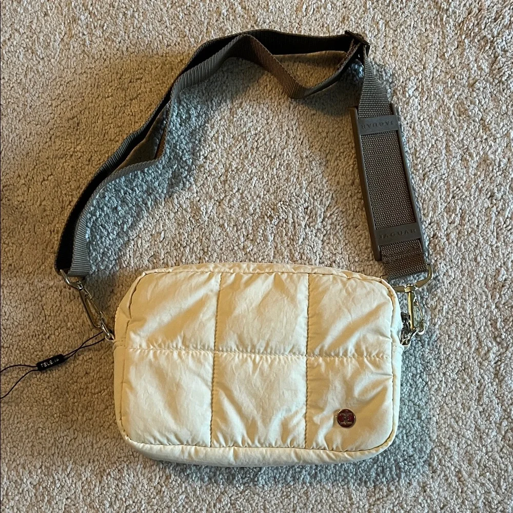 Purses - Picture 3 of 5